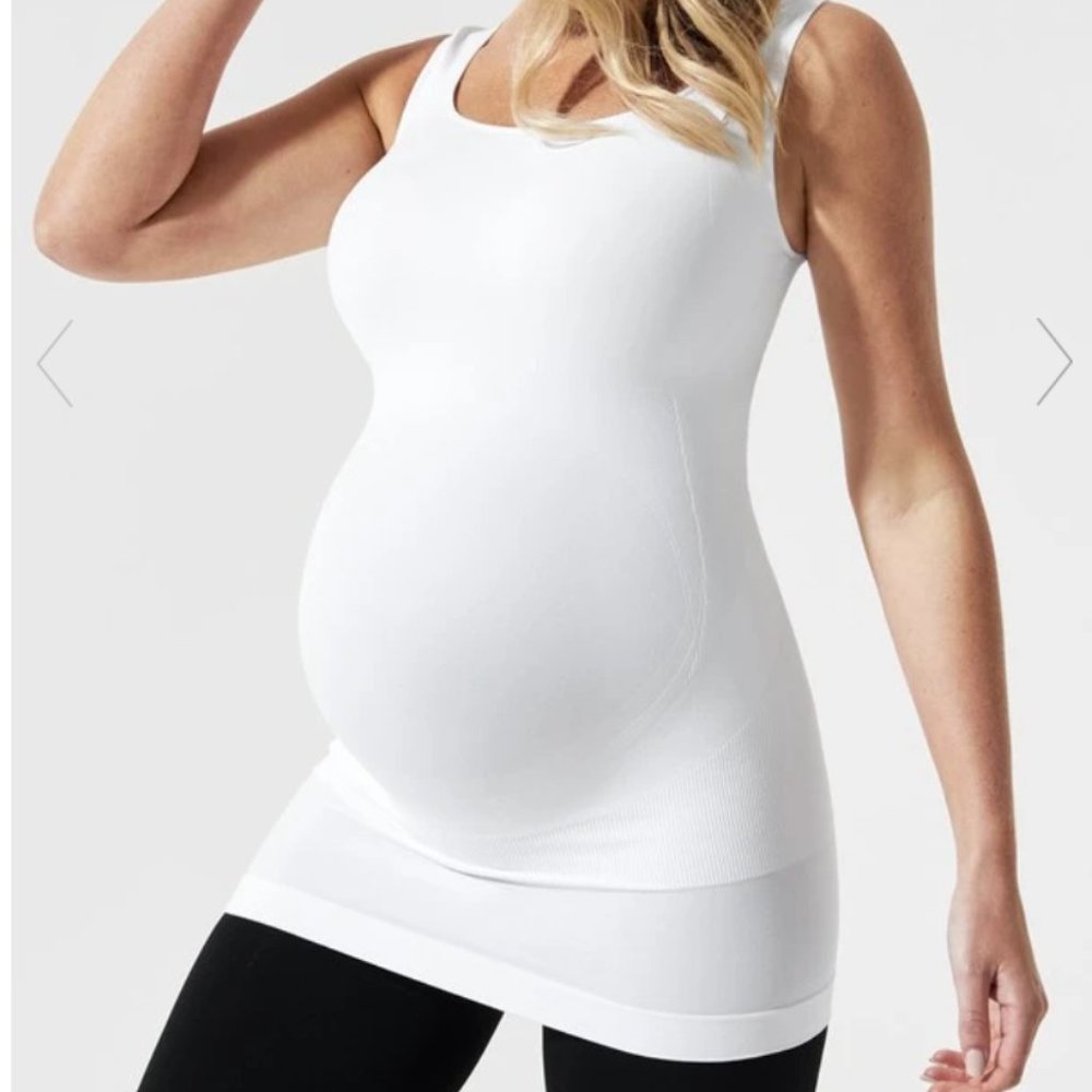 Lift-up Maternity Belly Supportwear Top by BLANQI